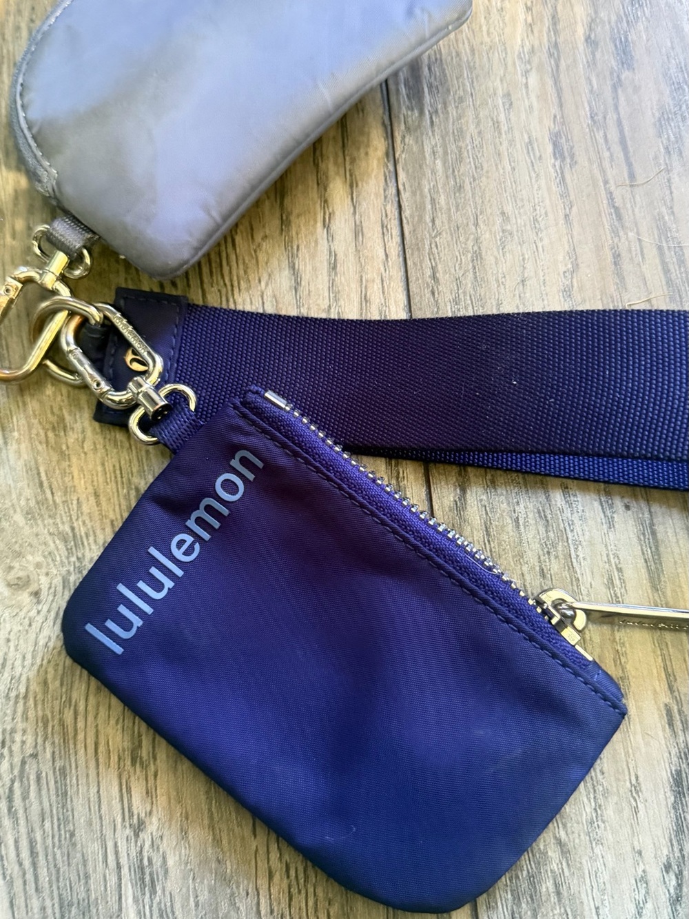 lululemon athletica Two-Pouch Wristlet in Lavender and Navy - Picture 8 of 8